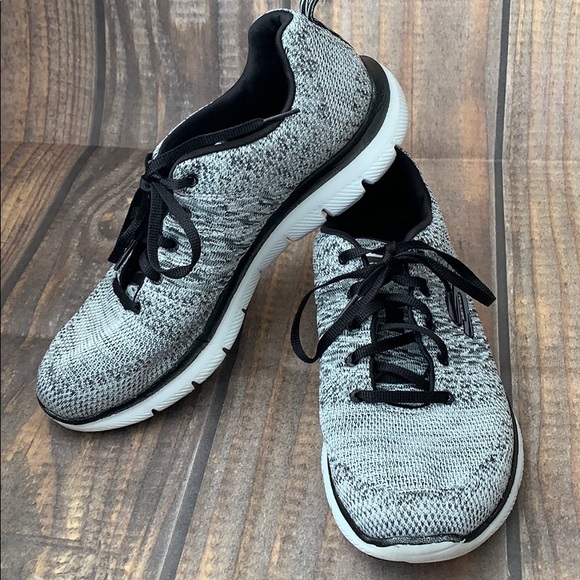 Skechers Shoes - Skechers skech-knit air cooled memory foam size 10